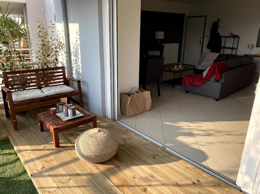 Spacious And Sunkissed 3Br & 2 Bathrooms Apartment Atenas Exterior foto