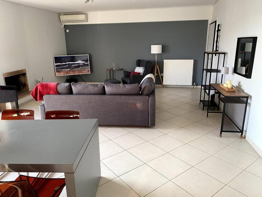 Spacious And Sunkissed 3Br & 2 Bathrooms Apartment Atenas Exterior foto