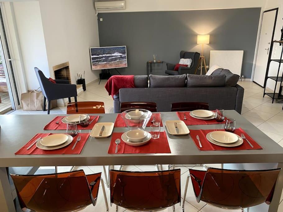 Spacious And Sunkissed 3Br & 2 Bathrooms Apartment Atenas Exterior foto